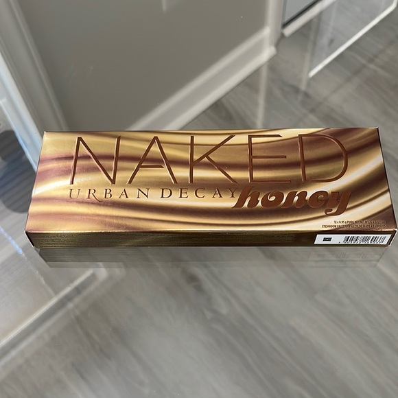 Urban Decay Naked 🍯 honey